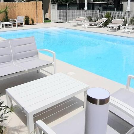 Hotel Ermeti B&B Brunch Riccione Ngoại thất bức ảnh
