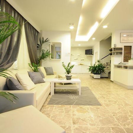 Hotel Ermeti B&B Brunch Riccione Ngoại thất bức ảnh