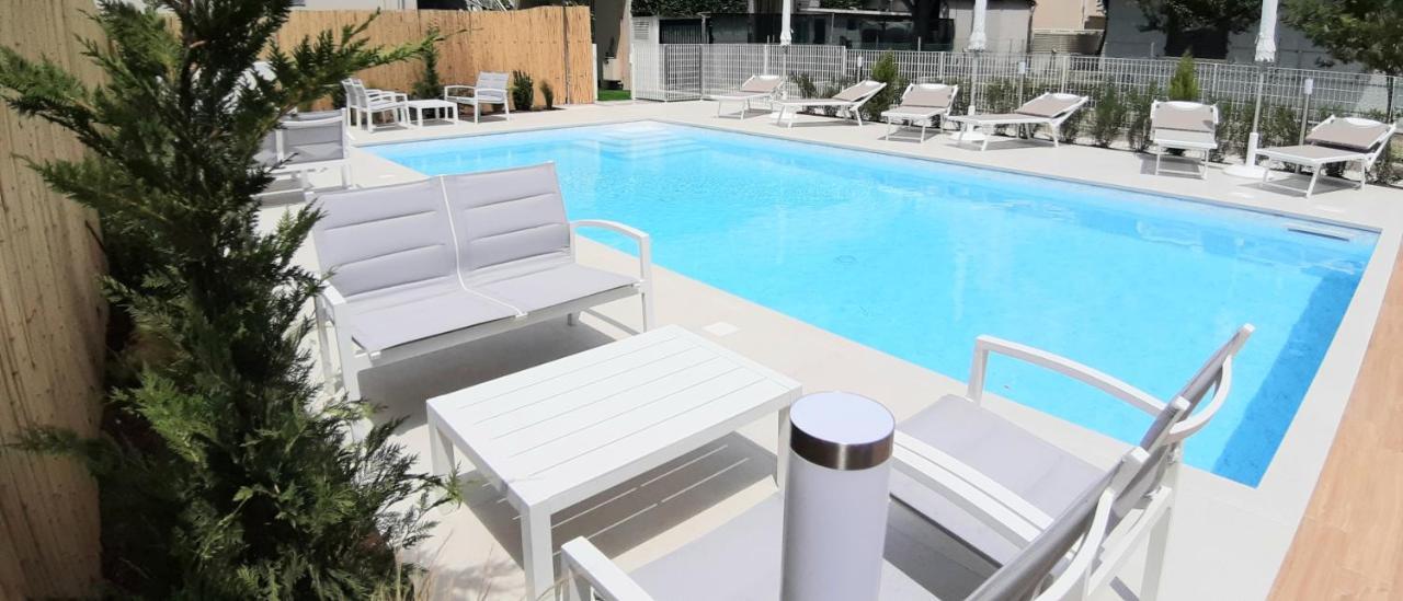 Hotel Ermeti B&B Brunch Riccione Ngoại thất bức ảnh