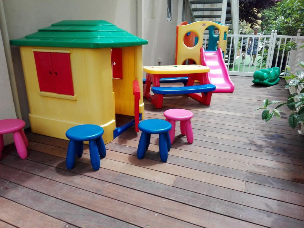 Hotel Ermeti B&B Brunch Riccione Ngoại thất bức ảnh