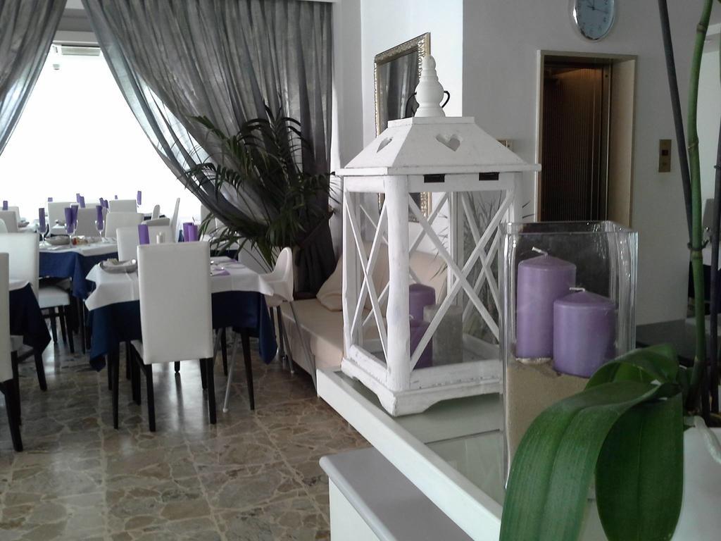 Hotel Ermeti B&B Brunch Riccione Ngoại thất bức ảnh